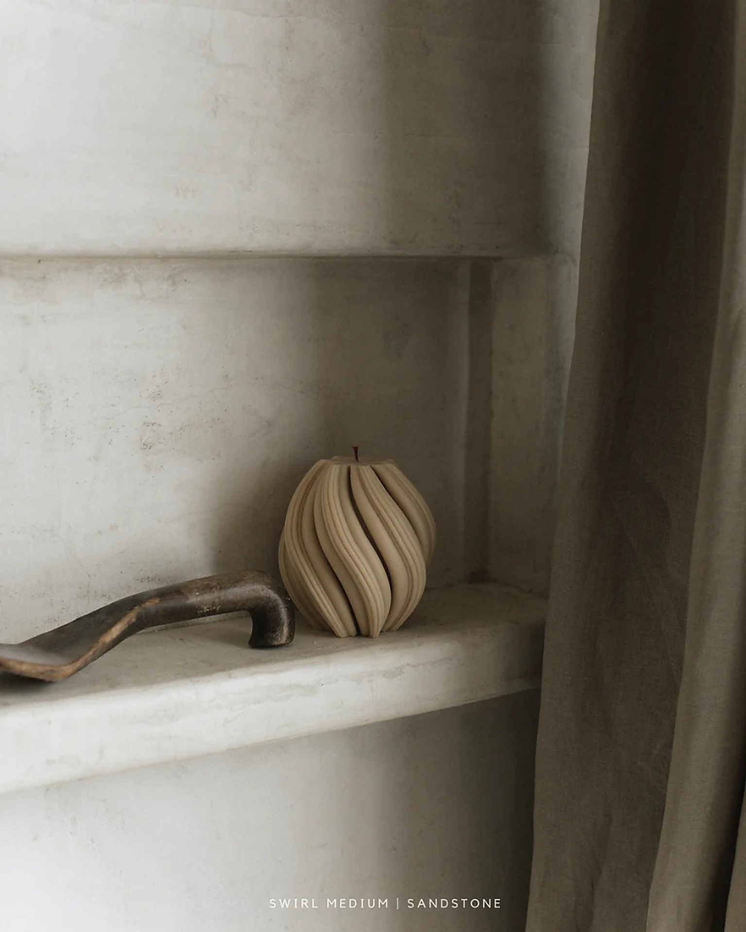 SWIRL CANDLE